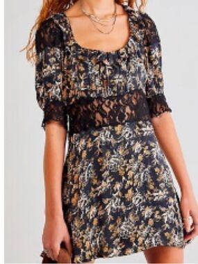 $128 Free People Lucie Floral Lace Mini Dress - SIZE 12 with Partial Tags